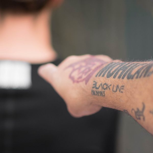 ΑΝΔΡΙΚΗ ΜΠΛΟΥΖΑ T-SHIRT ΜΑΚΡΥ ΜΑΝΙΚΙ MOHICANS 303 ΜΑΥΡΟ