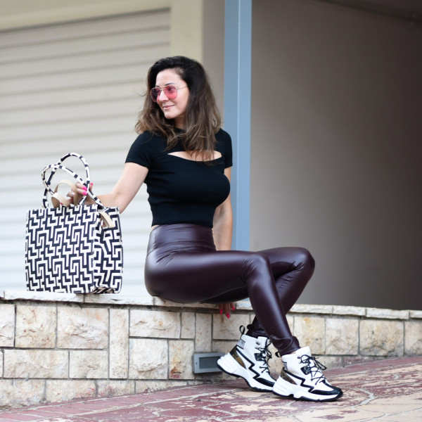 ΓΥΝΑΙΚΕΙΟ ΤΟΠ ΠΛΕΚΤΟ MOHICANS 8310 ΜΑΥΡΟ