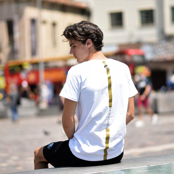 ΑΝΔΡΙΚΗ ΜΠΛΟΥΖΑ T-SHIRT ΛΑΙΜΟΣ ΛΟΓΟΤΥΠΟ GOLD MOHICANS  MCNS15 ΑΣΠΡΟ