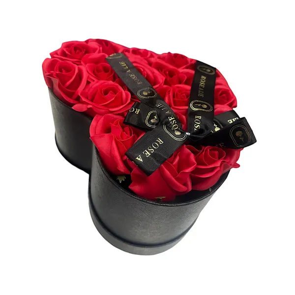 Μπουκέτο από Τεχνητά Λουλούδια Τριαντάφυλλο 28cm σε Κουτί καρδούλα 81905 Κόκκινο