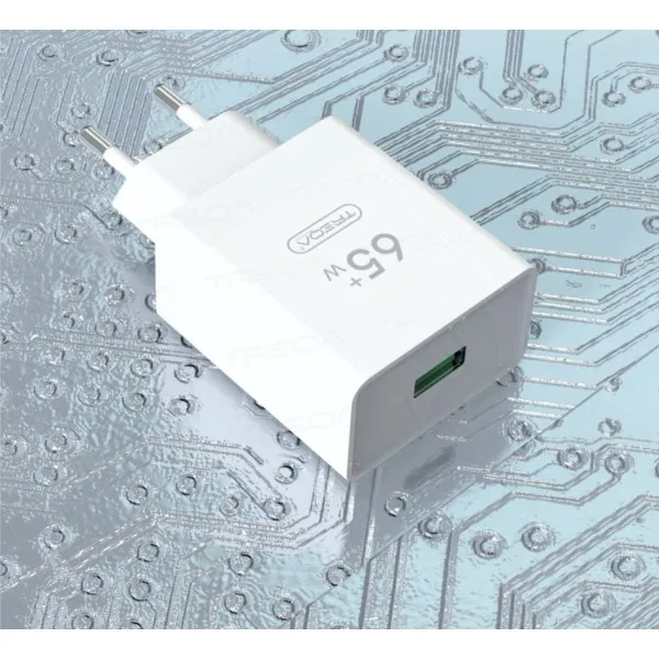 TYPE-C CHARGER WITH USB-A PORT AND USB-C CABLE 65W CS-228.WHITE